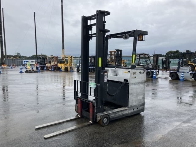 Reach Forklift — Auction (lot 8460-4125)