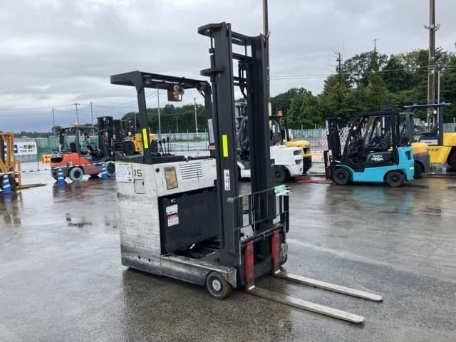 Reach Forklift — Auction (lot 8460-4125)