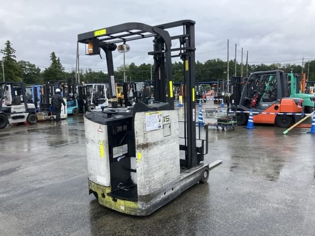 Reach Forklift — Auction (lot 8460-4125)