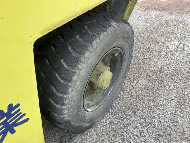 Forklift — Auction (lot 8460-4132)