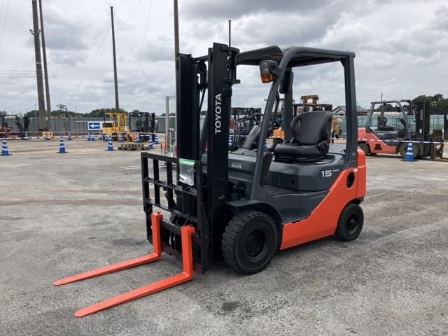 Forklift — Auction (lot 8460-4135)