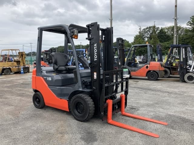 Forklift — Auction (lot 8460-4135)