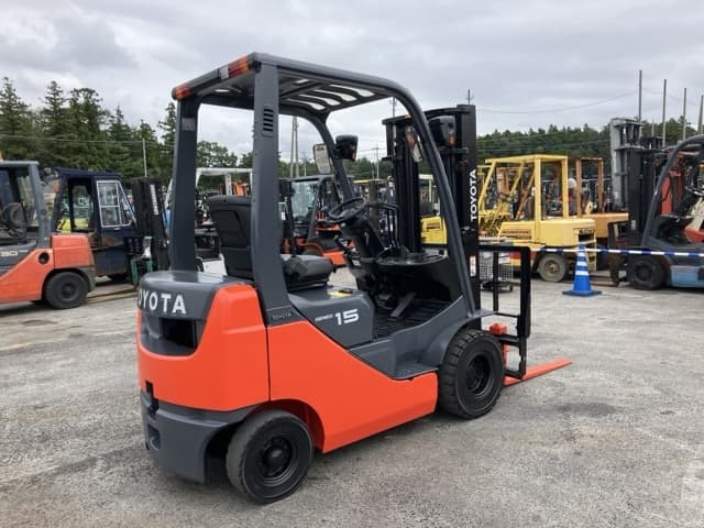 Forklift — Auction (lot 8460-4135)
