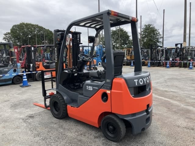 Forklift — Auction (lot 8460-4135)
