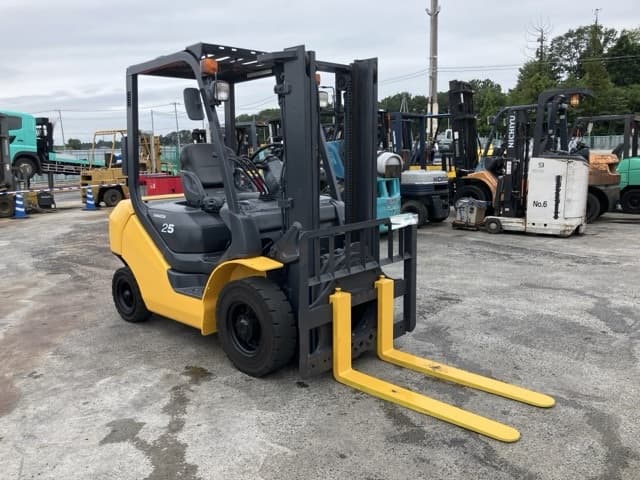 Forklift — Auction (lot 8460-4137)