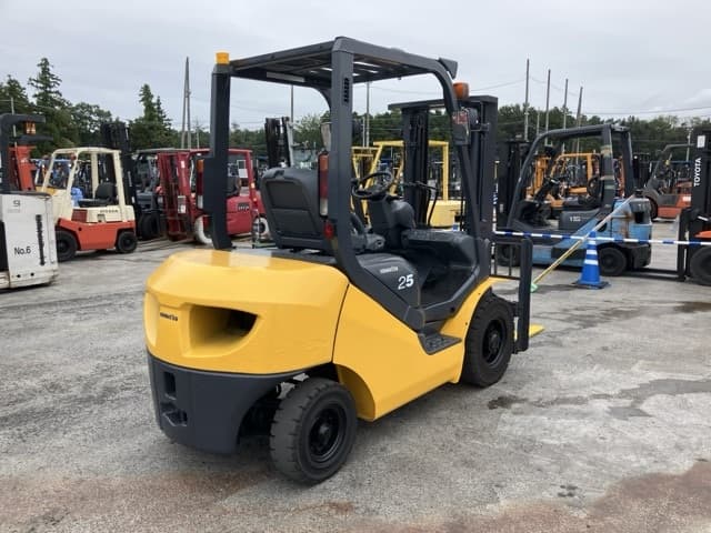 Forklift — Auction (lot 8460-4137)