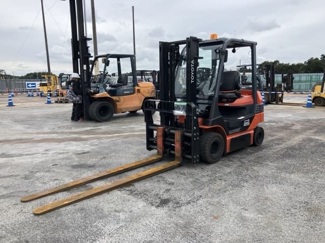 Battery Forklift — Auction (lot 8460-4140)