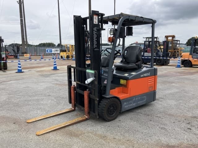 Battery Forklift — Auction (lot 8460-4142)
