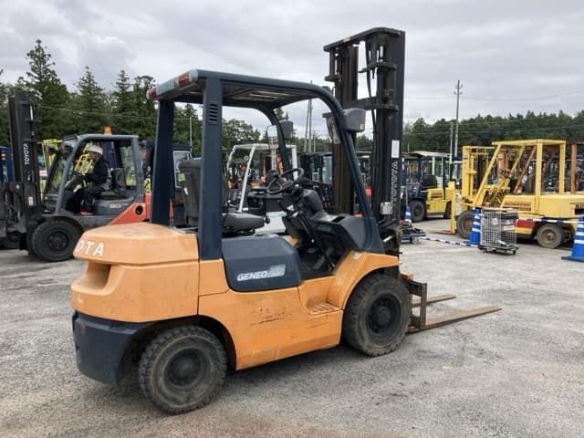 Forklift — Auction (lot 8460-4143)