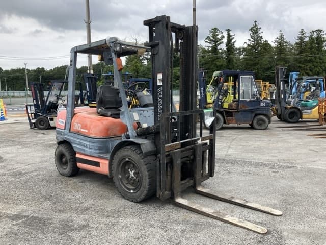 Forklift — Auction (lot 8460-4145)