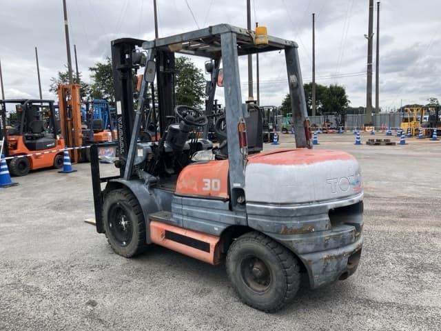 Forklift — Auction (lot 8460-4145)