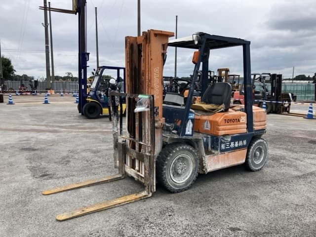 Forklift — Auction (lot 8460-4149)