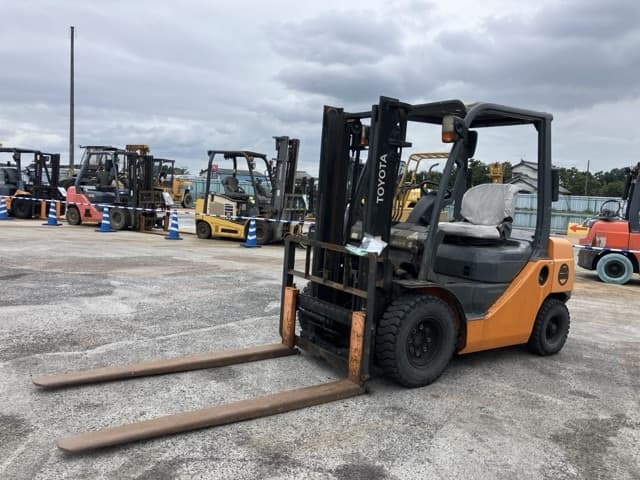 Forklift — Auction (lot 8460-4152)