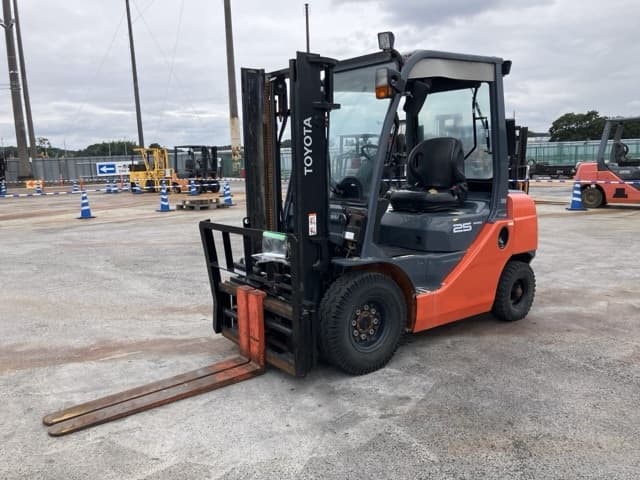 Forklift — Auction (lot 8460-4159)
