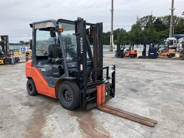 Forklift — Auction (lot 8460-4159)