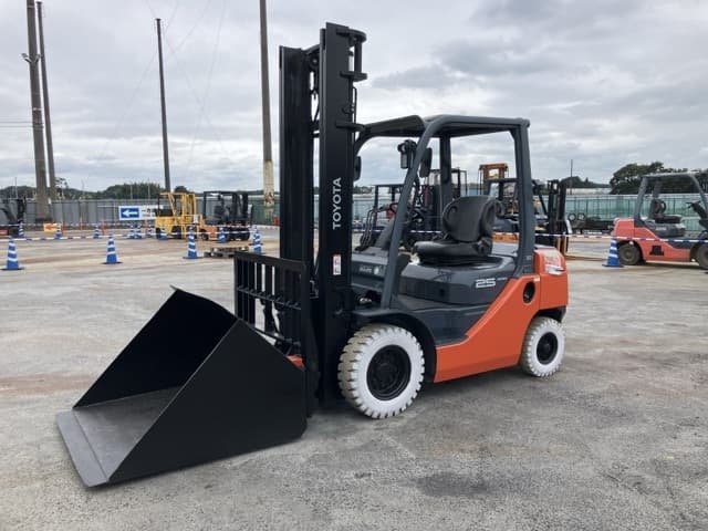 Forklift — Auction (lot 8460-4161)