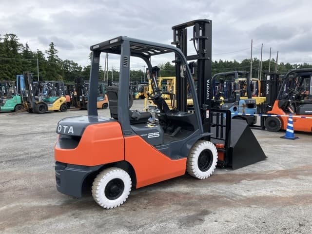 Forklift — Auction (lot 8460-4161)