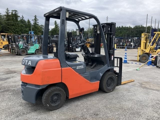 Forklift — Auction (lot 8460-4163)