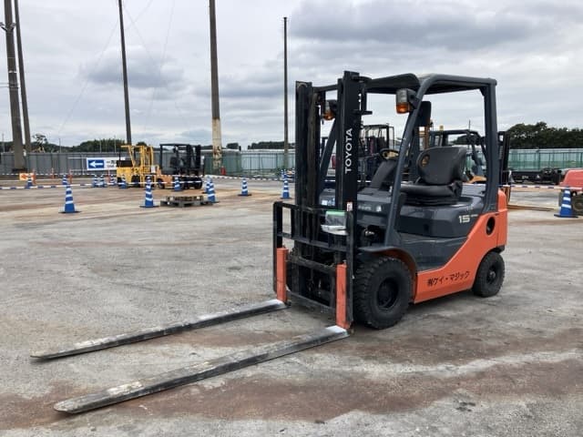 Forklift — Auction (lot 8460-4164)