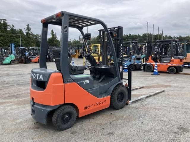Forklift — Auction (lot 8460-4164)