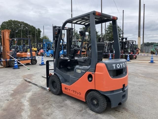 Forklift — Auction (lot 8460-4164)