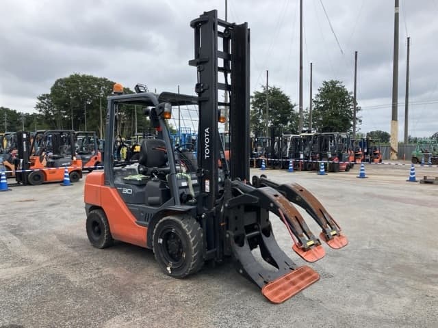 Forklift — Auction (lot 8460-4168)