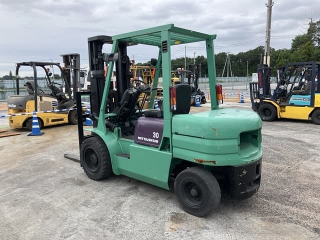 Forklift — Auction (lot 8460-4172)