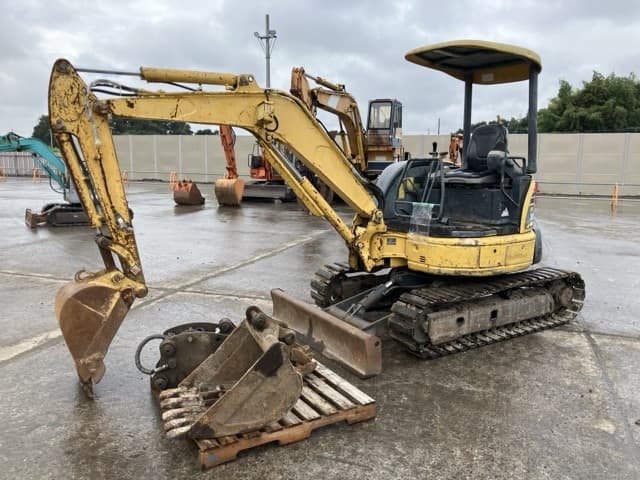 MINI EXCAVATOR — Auction (lot 8460-43)