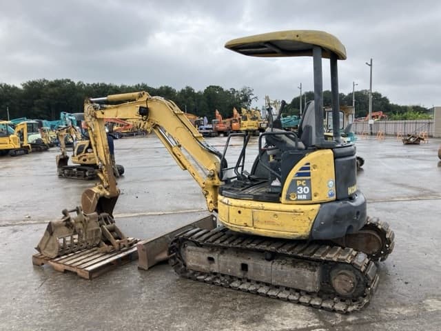 MINI EXCAVATOR — Auction (lot 8460-43)