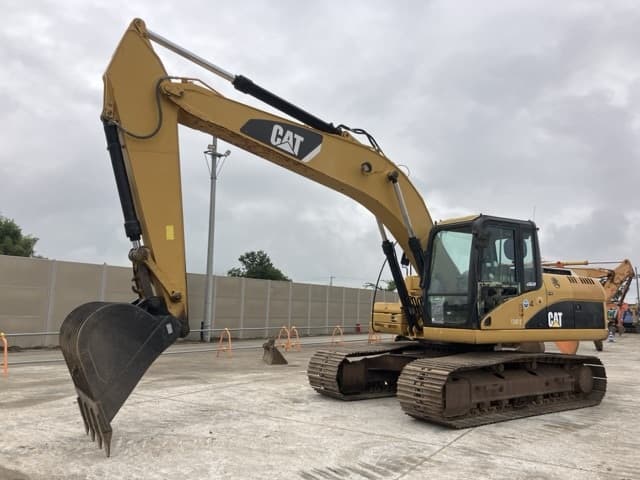 EXCAVATOR — Auction (lot 8460-438)
