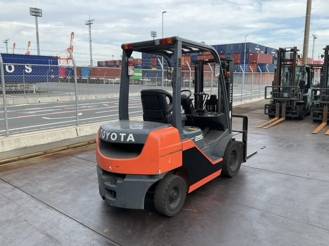 Forklift — Auction (lot 8460-44006)