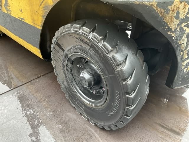 Forklift — Auction (lot 8460-44008)