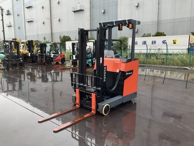 Reach Forklift — Auction (lot 8460-44013)