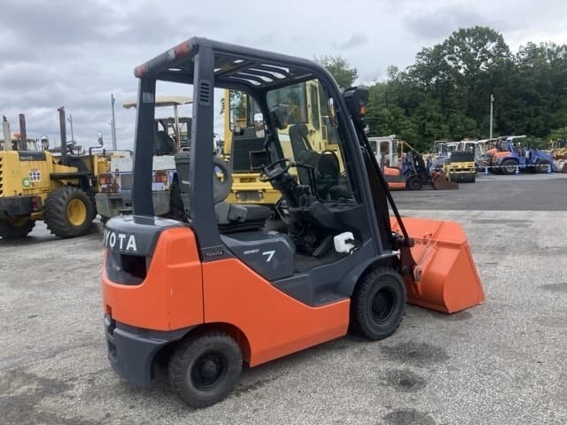 SHOVEL LOADER — Auction (lot 8460-462)
