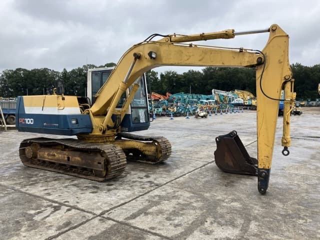 EXCAVATOR — Auction (lot 8460-465)