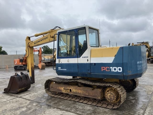 EXCAVATOR — Auction (lot 8460-465)
