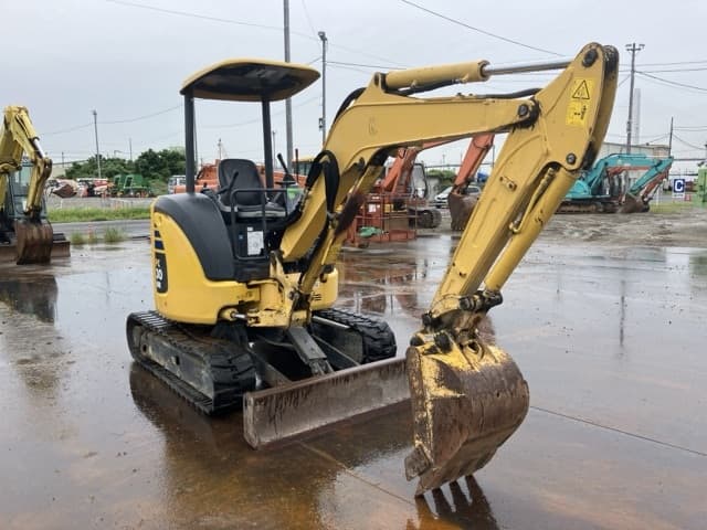 MINI EXCAVATOR — Auction (lot 8460-50003)