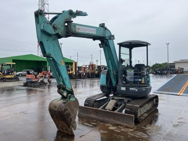 MINI EXCAVATOR — Auction (lot 8460-50006)
