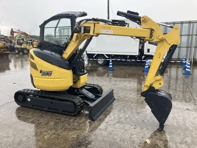 MINI EXCAVATOR — Auction (lot 8460-51)