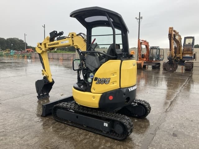 MINI EXCAVATOR — Auction (lot 8460-51)