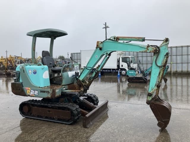 MINI EXCAVATOR — Auction (lot 8460-52)