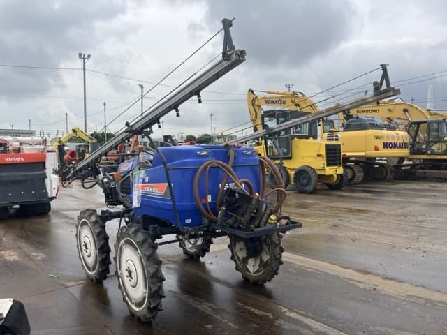 HIGH CLEARANCE BOOM SPRAYER — Auction (lot 8460-52001)