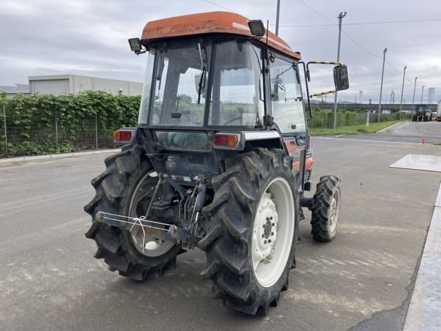 Tractor — Auction (lot 8460-52012)
