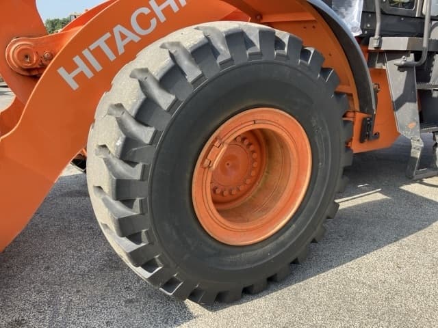WHEEL LOADER — Auction (lot 8460-529)