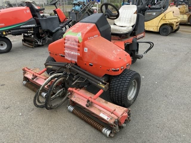 LAWN MOWER — Auction (lot 8460-53801)