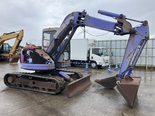 EXCAVATOR — Auction (lot 8460-54)