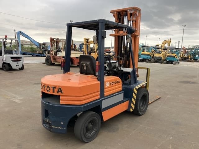 Forklift — Auction (lot 8460-54012)