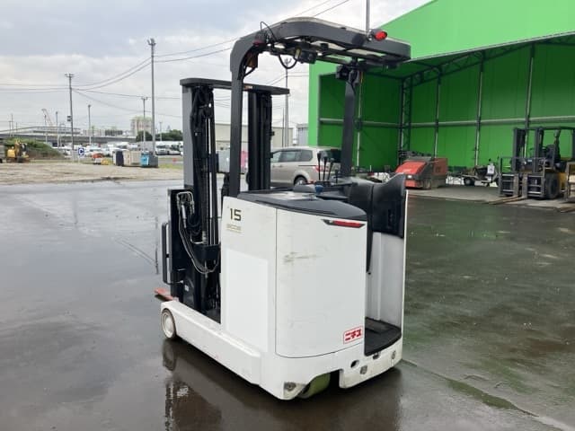 Reach Forklift — Auction (lot 8460-54022)