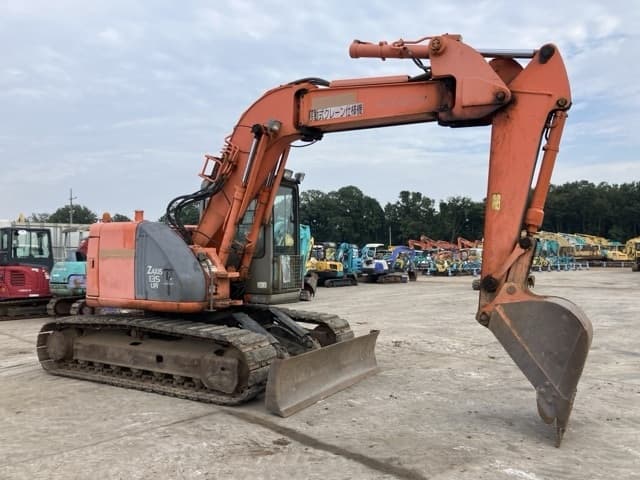EXCAVATOR — Auction (lot 8460-546)