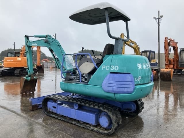 MINI EXCAVATOR — Auction (lot 8460-58)